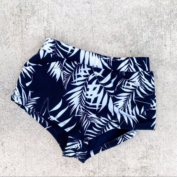 Lucy Love Pants - Lucylove Black and White Floral Shorts